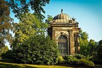 надгробни паметници - 39120 селекции