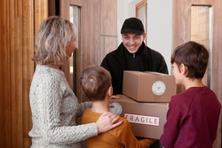 доставка от Холандия - 34006 клиенти